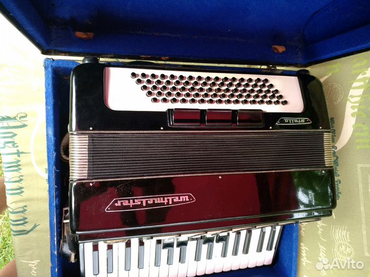 Продам аккордеон weltmeister Германия