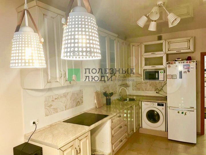 2-к. квартира, 67 м², 9/17 эт.