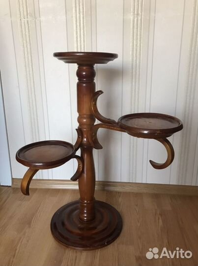 Подставка под цветы