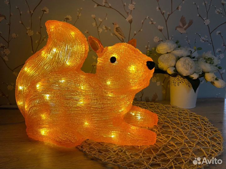 Светильник белочка glos акриловая фигура