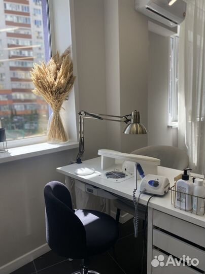 Аренда рабочего места мастера маникюра