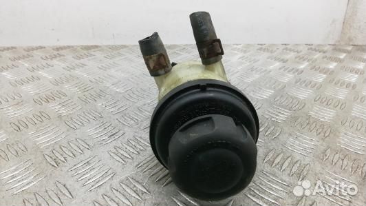 Бачок гу KIA sorento 2 (1SE07NO01)