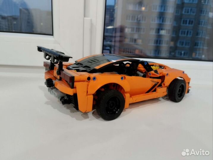 Лего Техник Chevrolet corvette