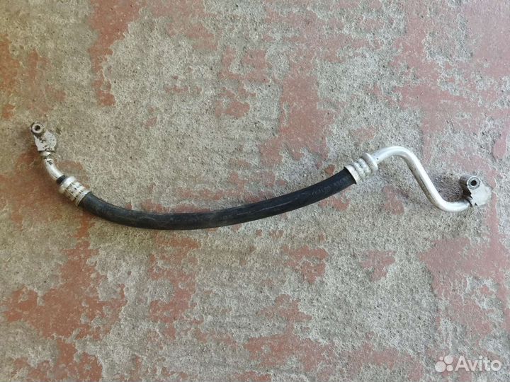 Трубка кондиционера шланг Mitsubishi Pajero II