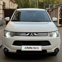 Mitsubishi Outlander 2.0 CVT, 2012, 156 000 км, с пробегом, цена 1 280 000 руб.