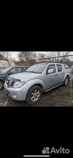 Nissan Navara 2.5 AT, 2012, 175 000 км