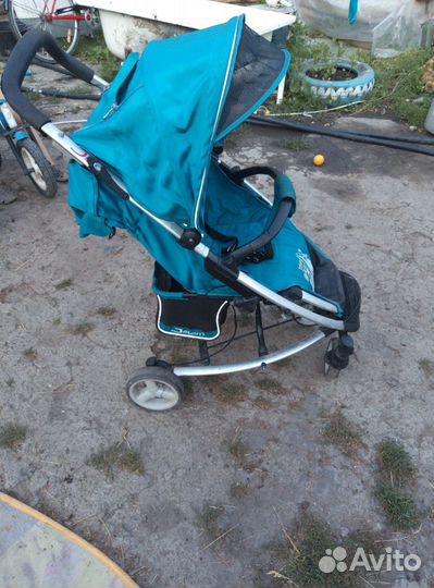 Прогулочная коляска