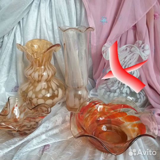 Вазы гутное цветное стекло.ссср