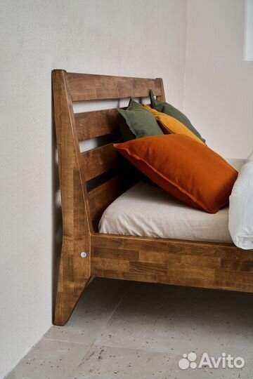 Кровать Olivia 160х200 см из массива дерева