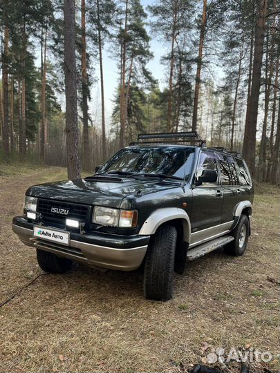 Isuzu Bighorn 3.1 AT, 1996, 323 300 км