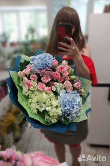 Цветы букеты Гортензия Розы