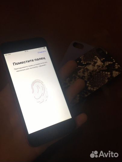 iPhone 8, 64 ГБ