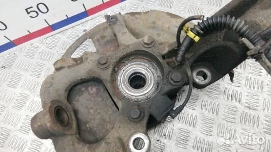 Ступица передняя правая land rover discovery 3 (HN