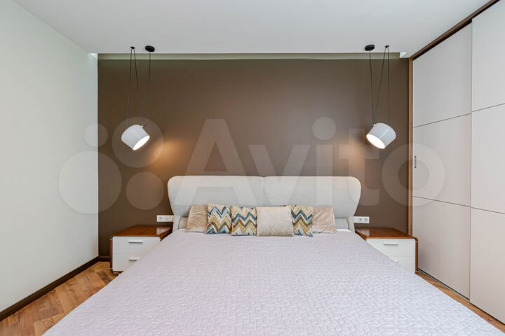 4-к. квартира, 107 м², 16/16 эт.