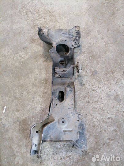 Подрамник передний Fiat Albea седан 1.4 350A1000