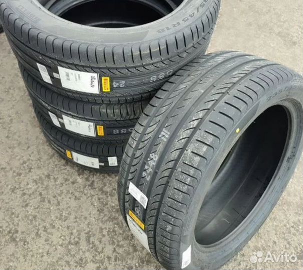 Pirelli Powergy 235/45 R18