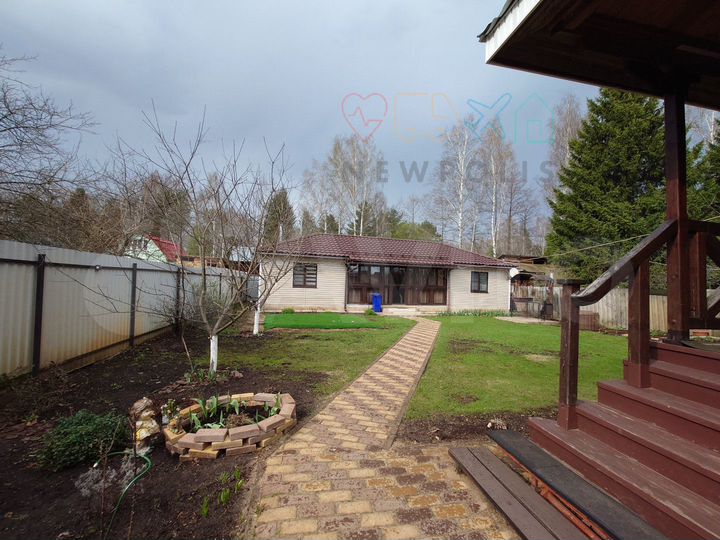 Дом 73 м² на участке 6 сот.