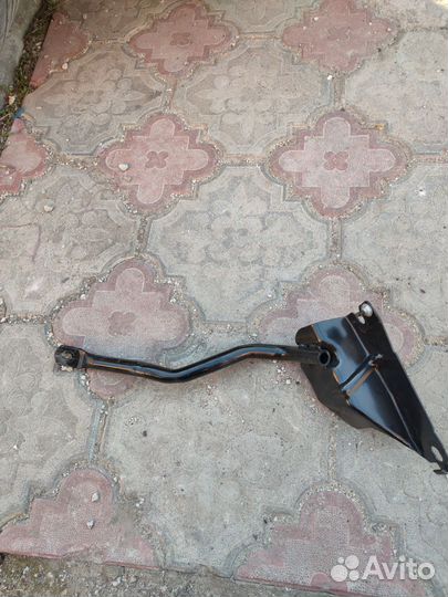 Кронштейн renault scenic 1