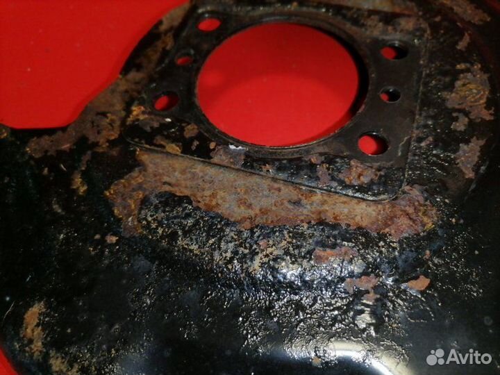 Пыльник тормозного диска задний левый Hyundai