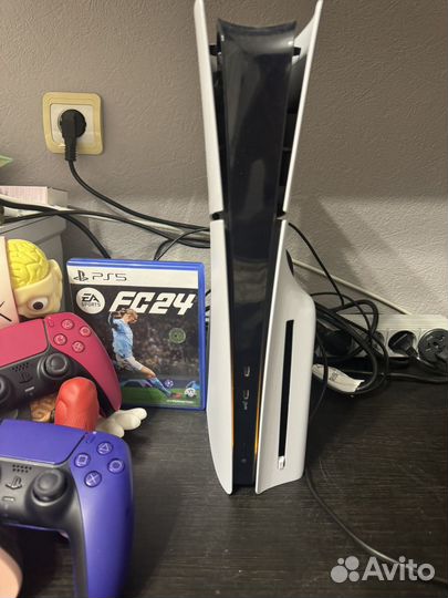 Sony playstation 5 slim с дисководом+ 2 джойстика