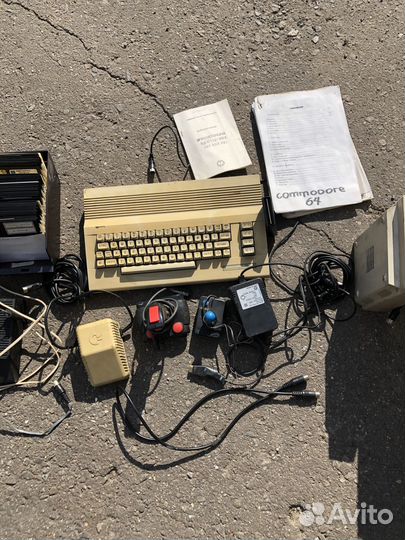 Электронная игра commodore 64