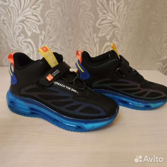 Кросовки reach