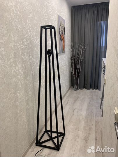 Торшер напольный