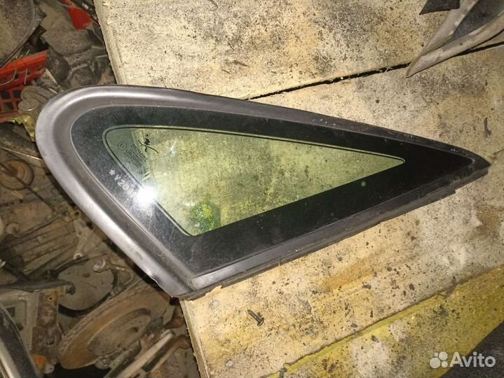 Стекло боковое заднее Saab 9000