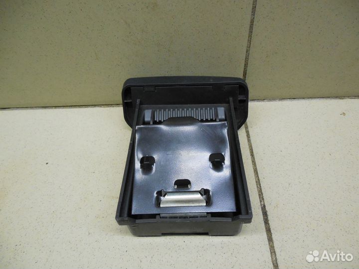 Пепельница передняя V5 2013