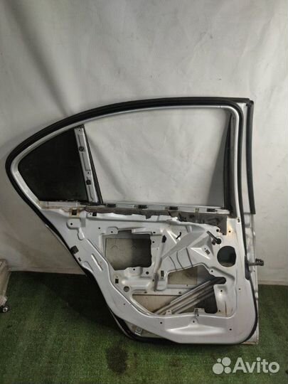 Дверь задняя левая Bmw E46 седан 2000