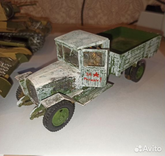 Модельки военной техники фирмы 