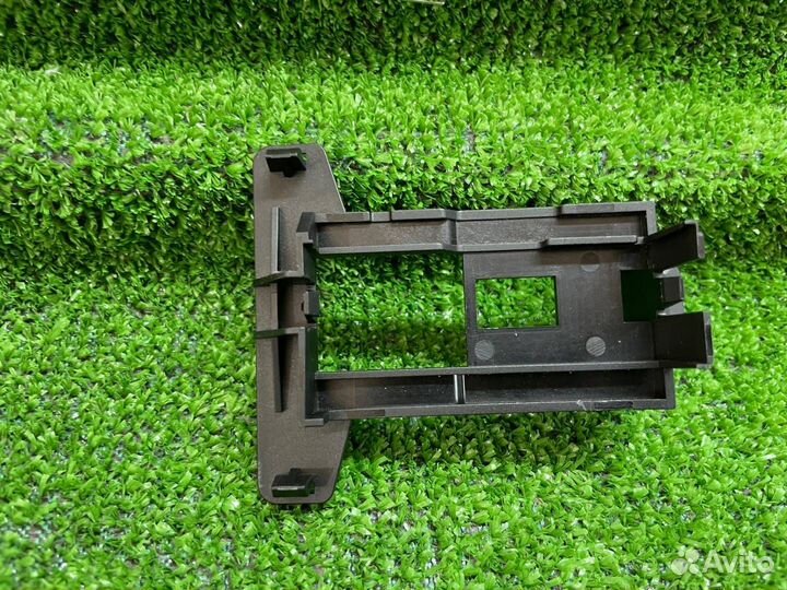 Кронштейн (крепление) BMW 7 G11/G12 рест. G12 2020