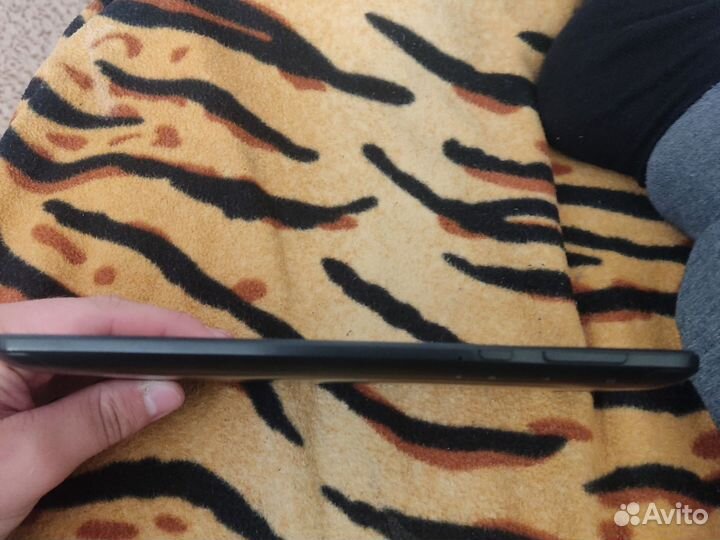 Планшет supra