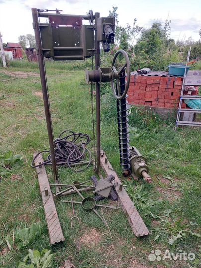 Малогабаритная буровая установка мгбу