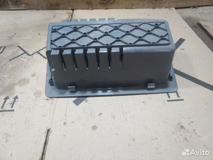 Обшивка багажника Bmw 3-series E90