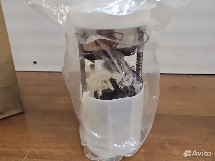 Топливный насос Ford Mondeo lV, 1506989