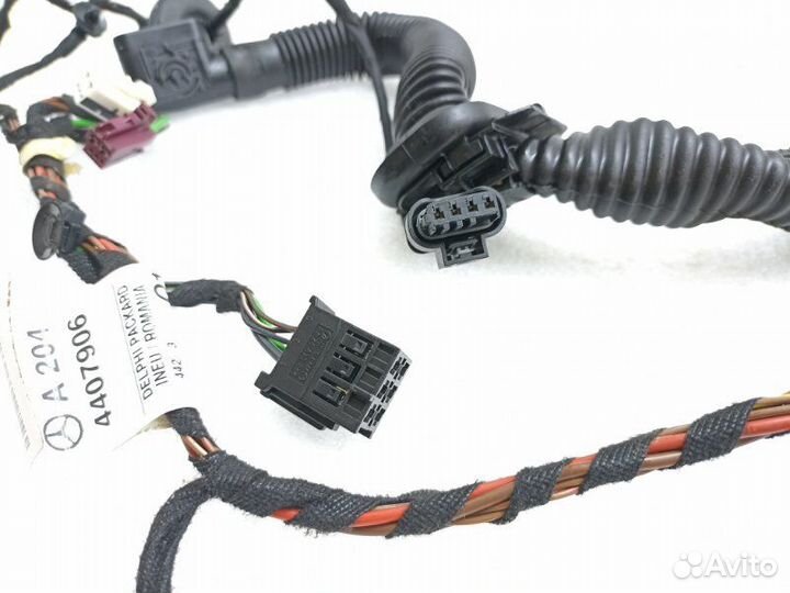 Проводка двери задняя правая Mercedes-Benz C-Class