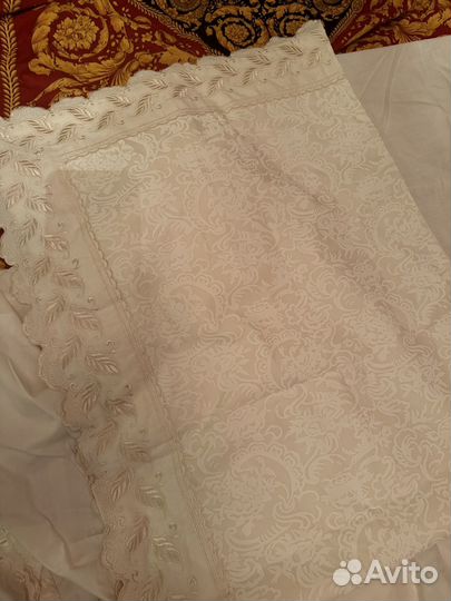 Простынь и 2 наволочки