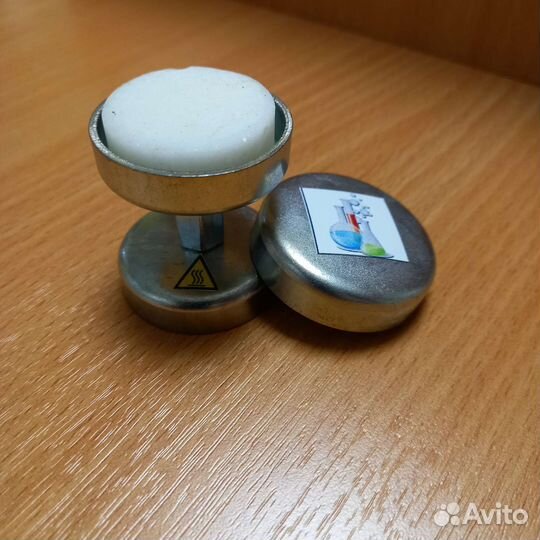 Подставка для сухого горючего с крышечкой