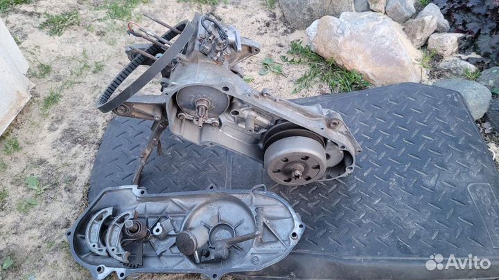 Двигатель (Suzuki Sepia A128) c мопеда скутера