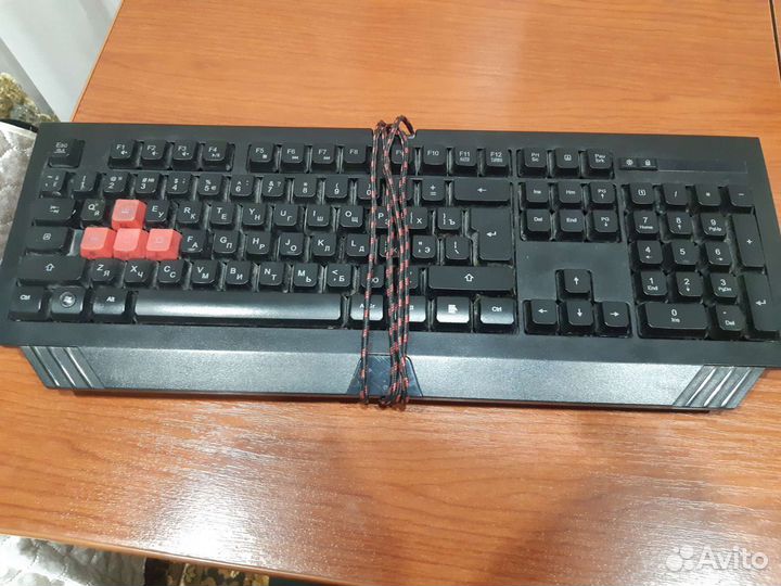 Игровая клавиатура с подсветкой