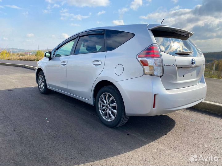 Toyota Prius Alpha 1.8 AT, 2016, 107 000 км