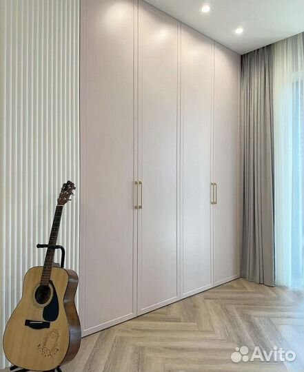 Шкафы / Шкаф купе с зеркалом / Шкафы купе на заказ