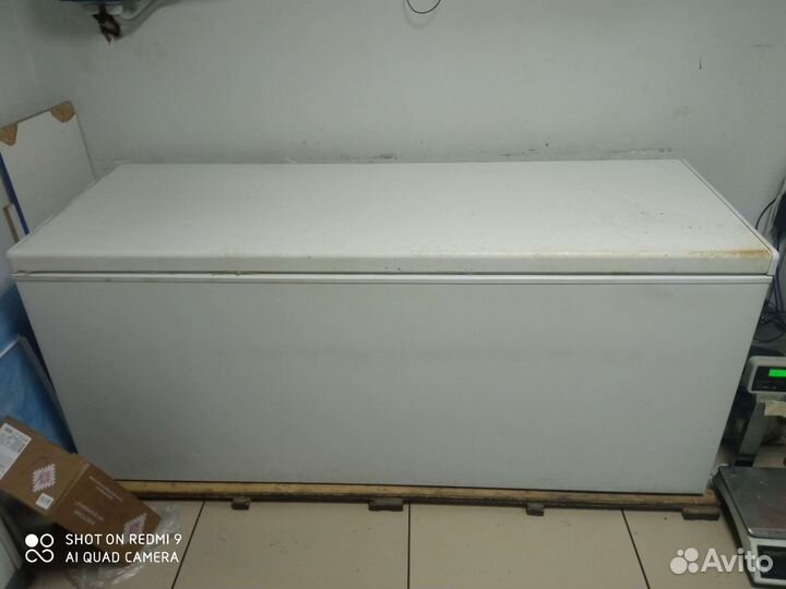 Морозильный ларь с глухой крышкой бу