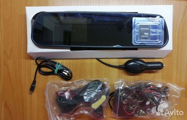 Зеркало заднего вида с видео регистратором