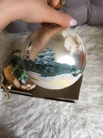 Новогодние шары на елку