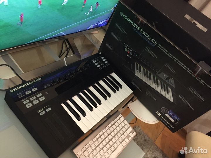 Контроллер Komplete Kontrol S25