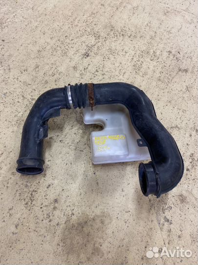 Воздухозаборник Mazda Millenia tafp