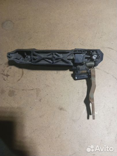 Ручка двери задняя левая Toyota Corolla е150