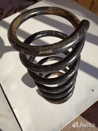 Пружина задней подвески toyota lite ace noah